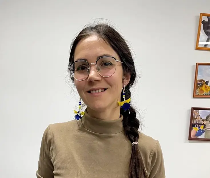 Юлия с ангелами-серёжками