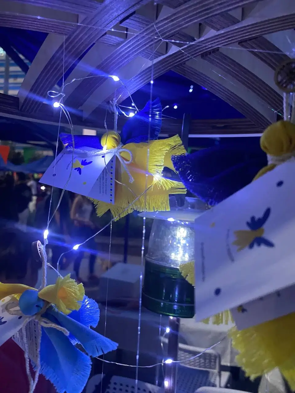 Вечер на ярмарке. Ангелы